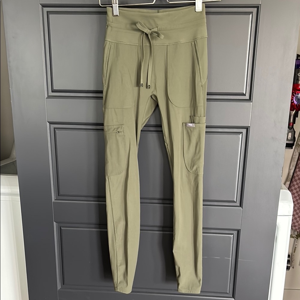 Figs Woman’s Srub Leggings